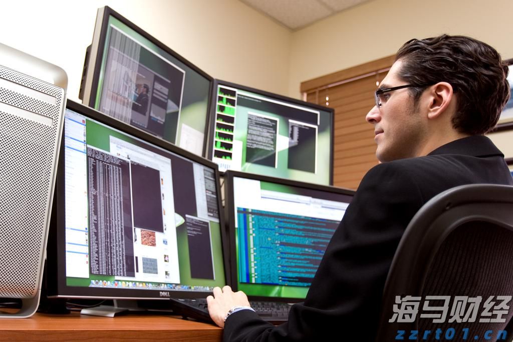 A股午评 | 创业板指半日涨0.69% 固态电池板块表现强劲 机器人个股实现10连板